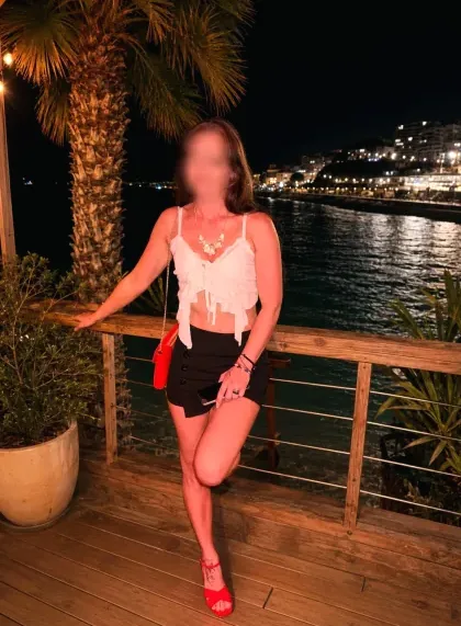 Ariadna, 34 años