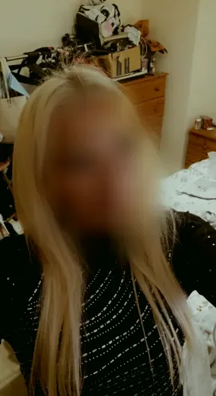 Chloe, 37 años